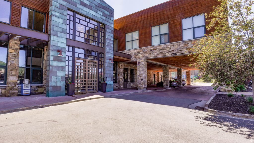 1456 W NEWPARK BLVD #213 Park City, UT 84098