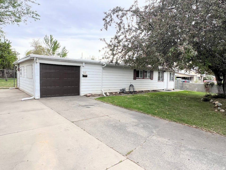 744 E 8425 S Sandy, UT 84094