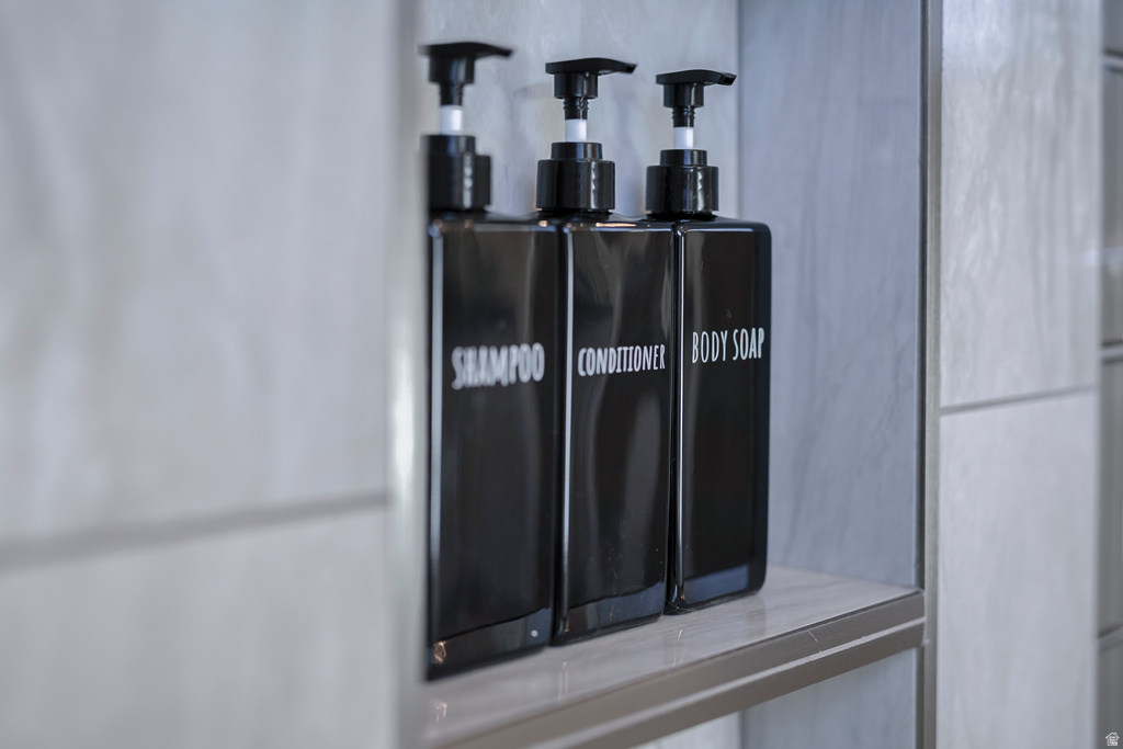 5239 W 2390 S Hurricane, UT 84737