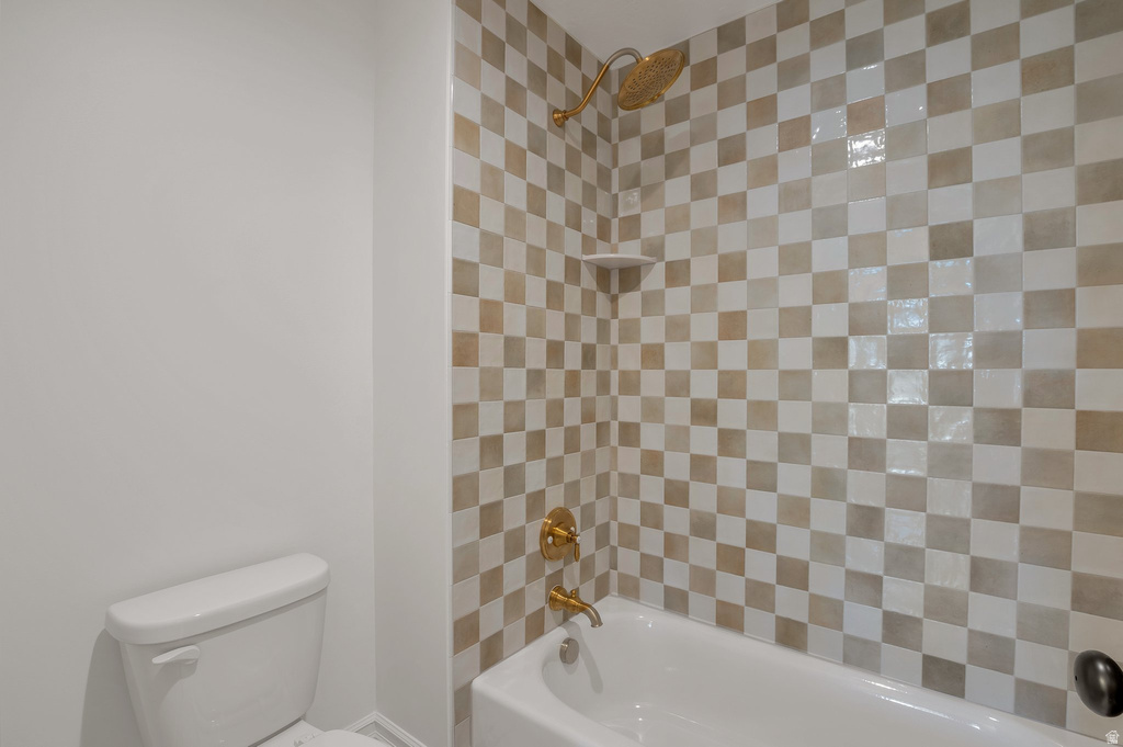 5 W SUMMERHILL LN Centerville, UT 84014