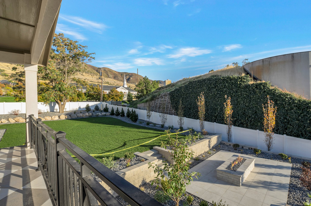 5 W SUMMERHILL LN Centerville, UT 84014