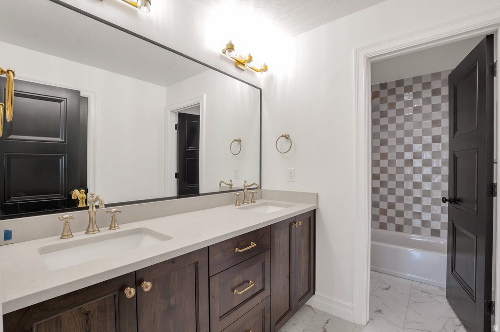 5 W SUMMERHILL LN Centerville, UT 84014