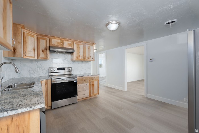 7600 E 6000 S Jensen, UT 84035