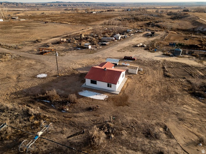 7600 E 6000 S Jensen, UT 84035