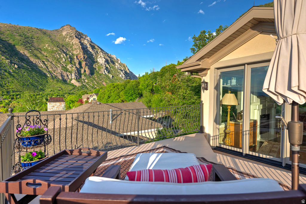 9862 S GRANITE SLOPE DR Sandy, UT 84092