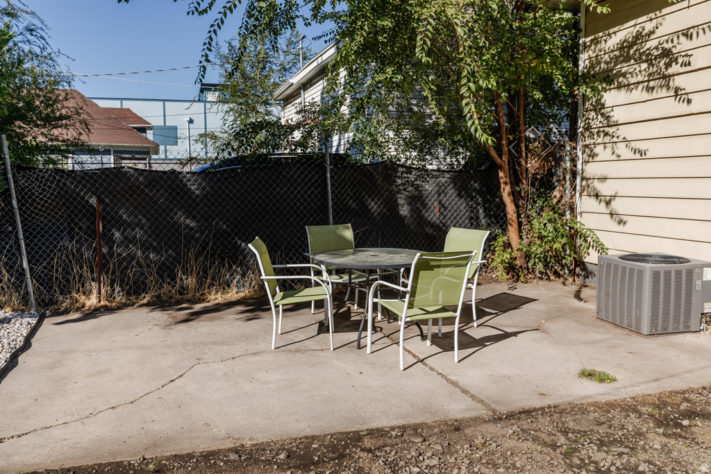 2853 S LINCOLN AVE Ogden, UT 84401