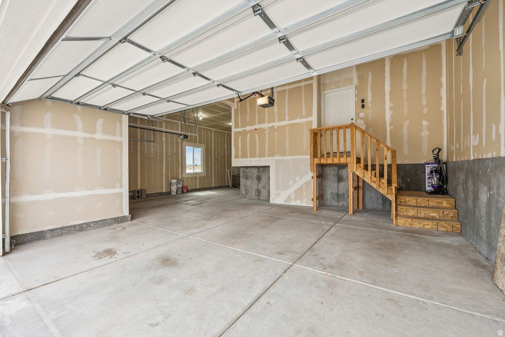 4269 W 2025 S Taylor, UT 84401