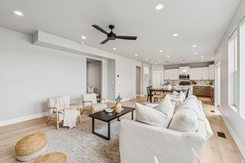 4269 W 2025 S Taylor, UT 84401