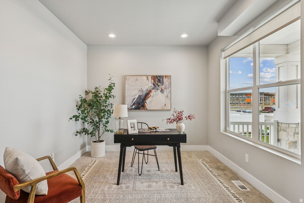 4269 W 2025 S Taylor, UT 84401