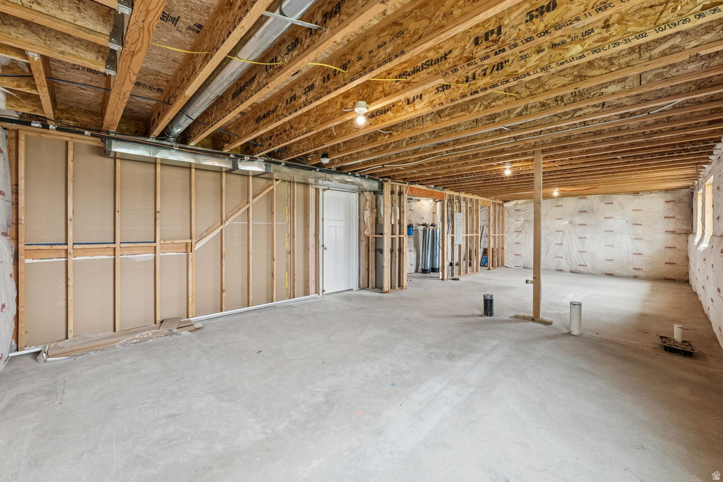 4269 W 2025 S Taylor, UT 84401