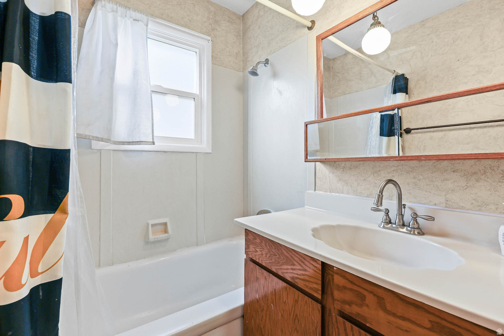 98 S QUIRK ST Grantsville, UT 84029