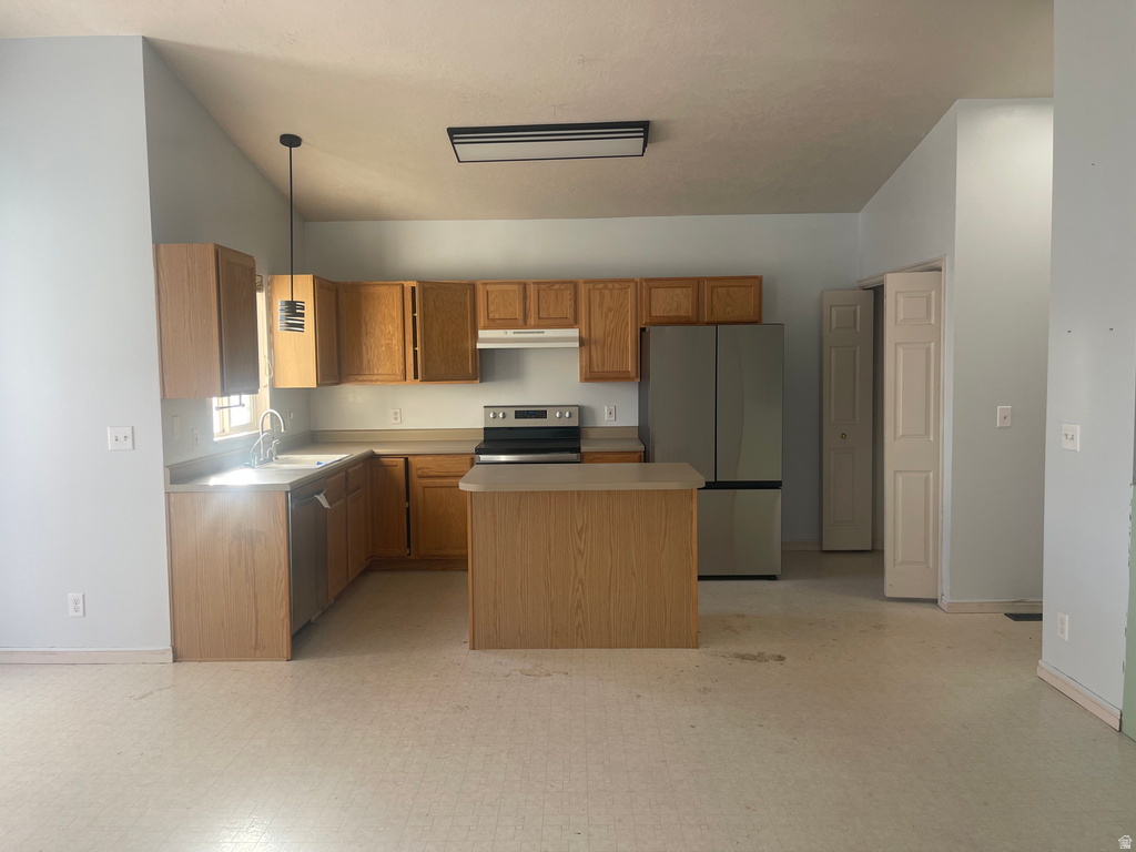 3641 S COUNTRY WEST DR Magna, UT 84044