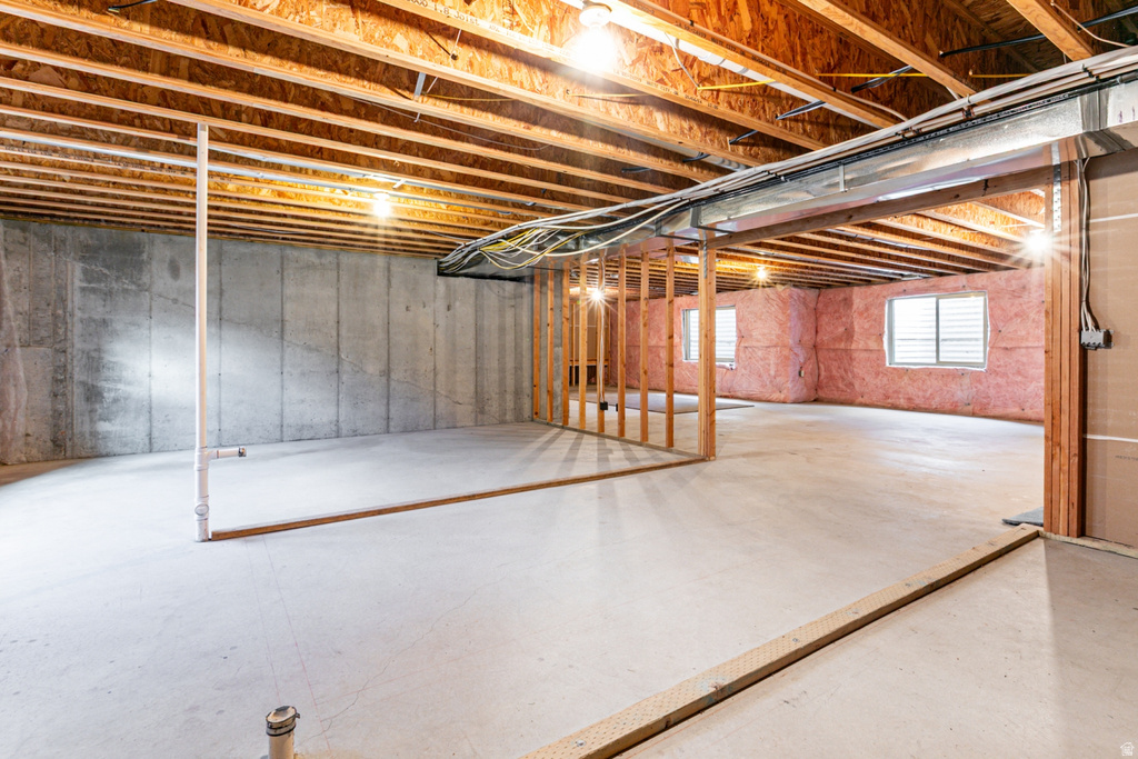 6611 E 100 S Huntsville, UT 84317