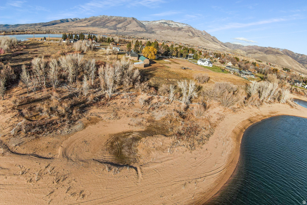 6611 E 100 S Huntsville, UT 84317