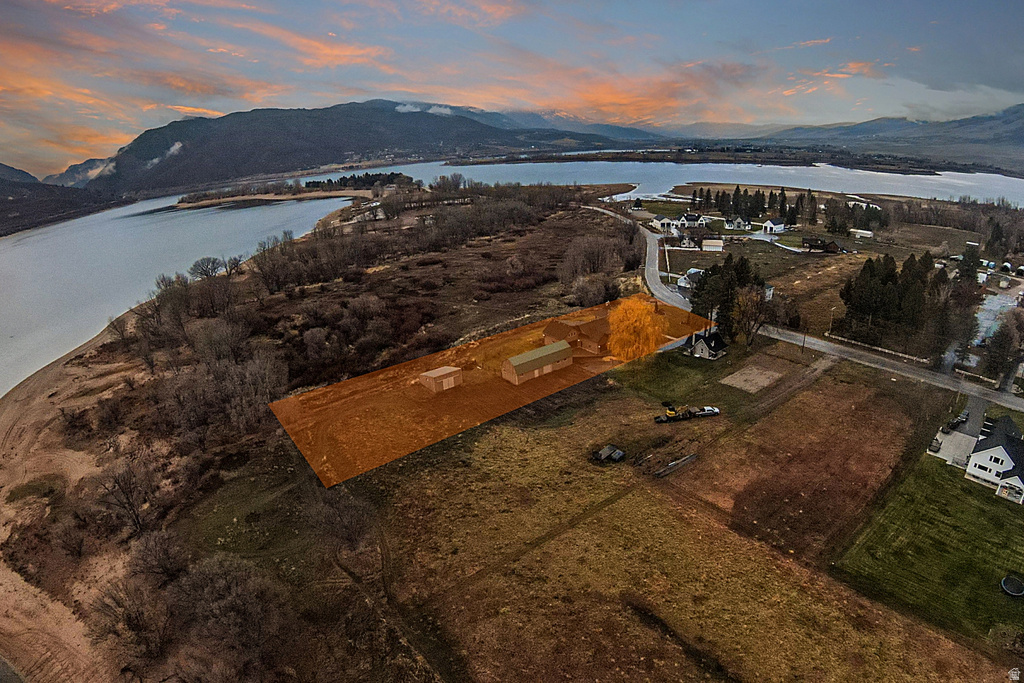 6611 E 100 S Huntsville, UT 84317