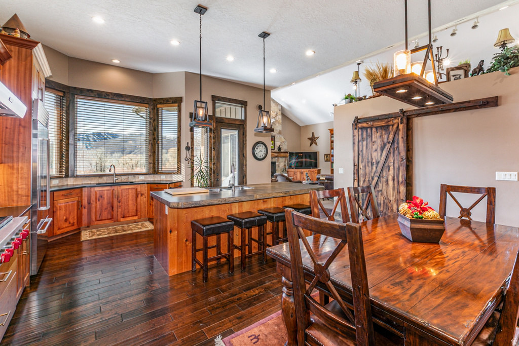 6611 E 100 S Huntsville, UT 84317