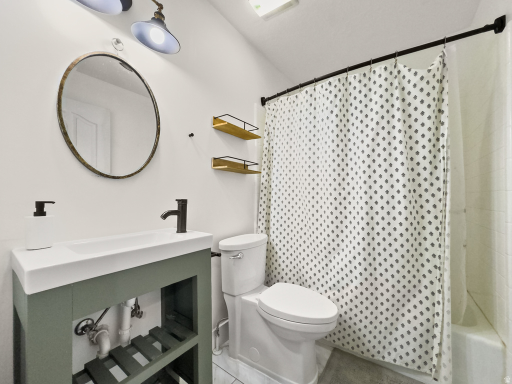 1727 N 2700 W Clinton, UT 84015