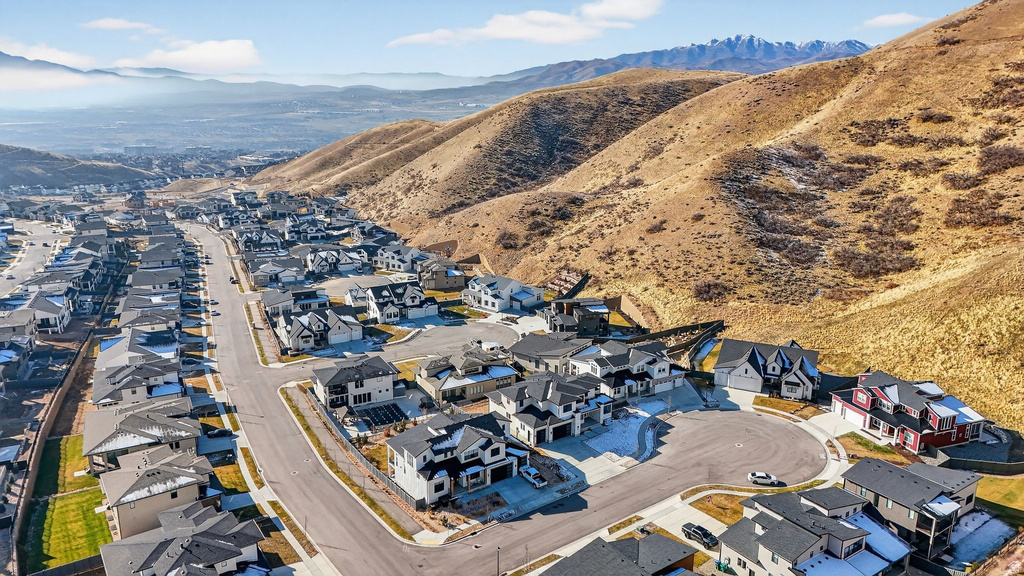 1809 W OAK CREEK CIR Lehi, UT 84048