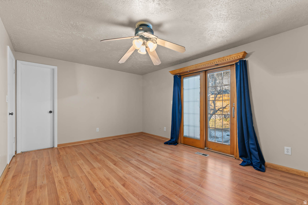 2333 E CLIFF SWALLOW DR Sandy, UT 84093