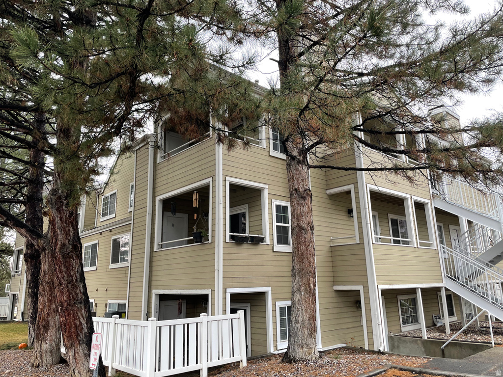 1495 E VINEYARD CT #2 Salt Lake City, UT 84106