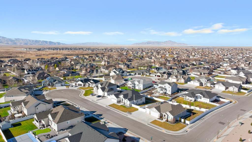 98 W SUNNY CT Stansbury Park, UT 84074