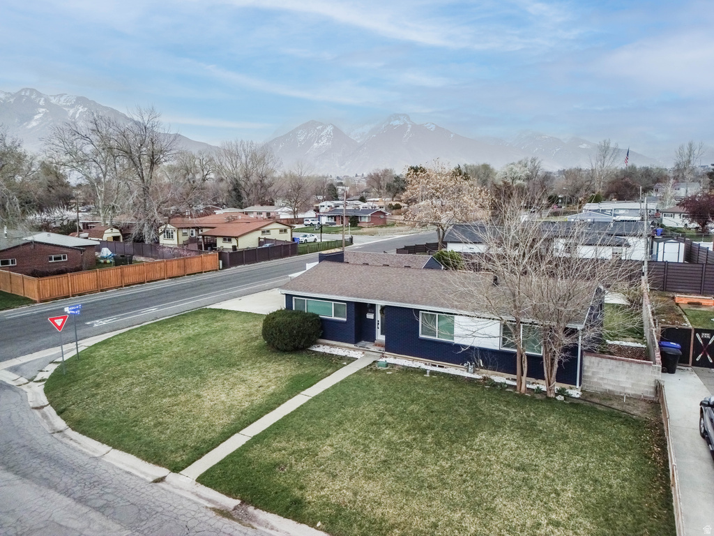 1856 E BROOKHILL DR Cottonwood Heights, UT 84121
