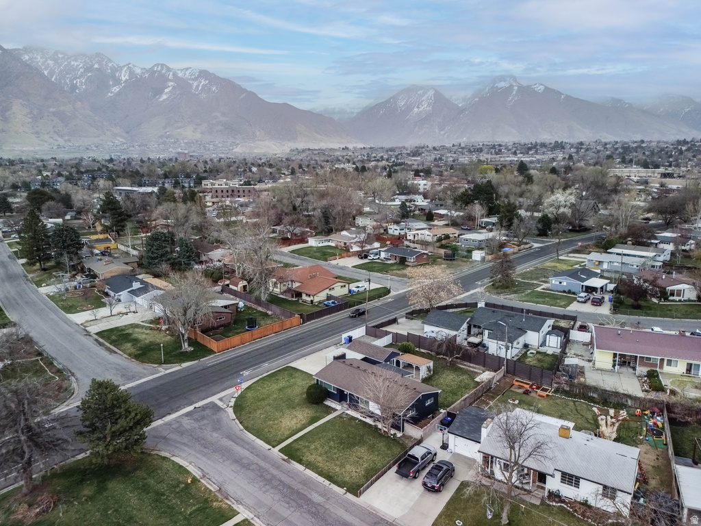 1856 E BROOKHILL DR Cottonwood Heights, UT 84121