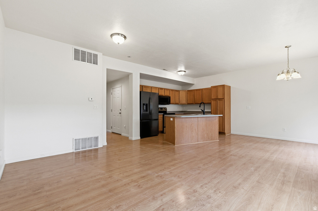 263 E SUNSHINE DR Saratoga Springs, UT 84043