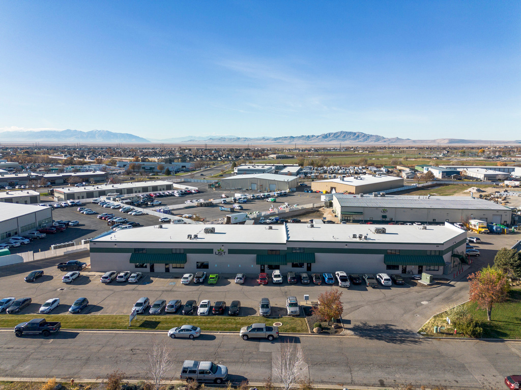 851 N Mccormick Way W, Layton, UT 84041