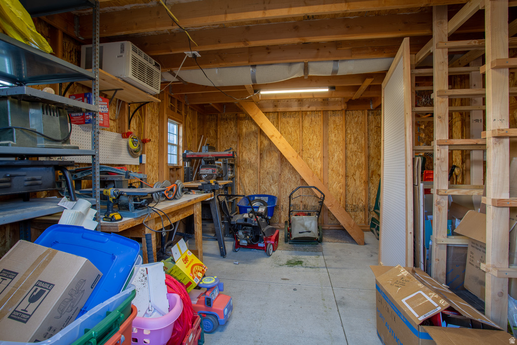 6211 W PEPPER POND LN West Valley City, UT 84128