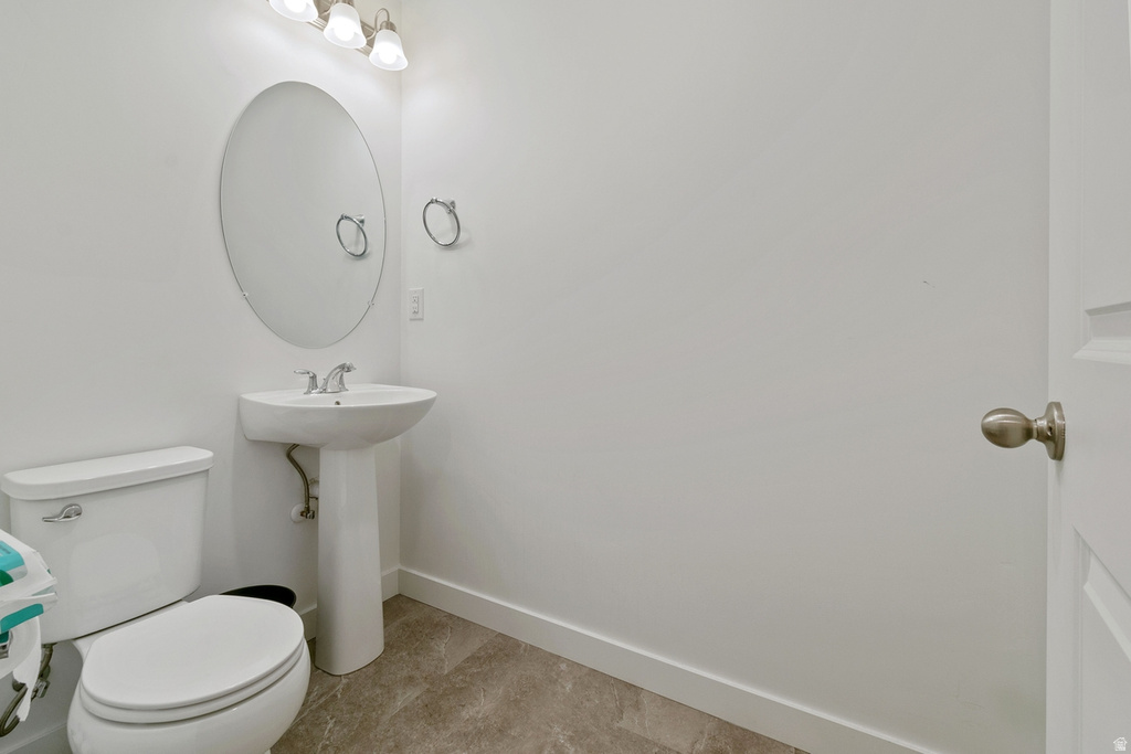 5227 W REVENTON DR #303 South Jordan, UT 84009