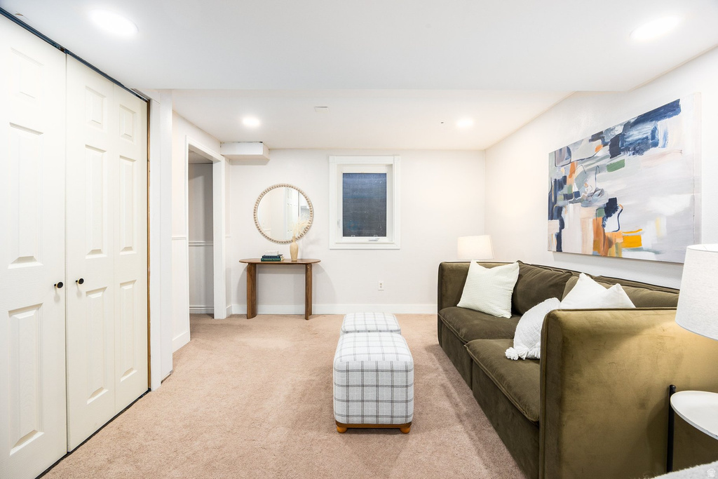 1779 E MOMBO DR Sandy, UT 84092