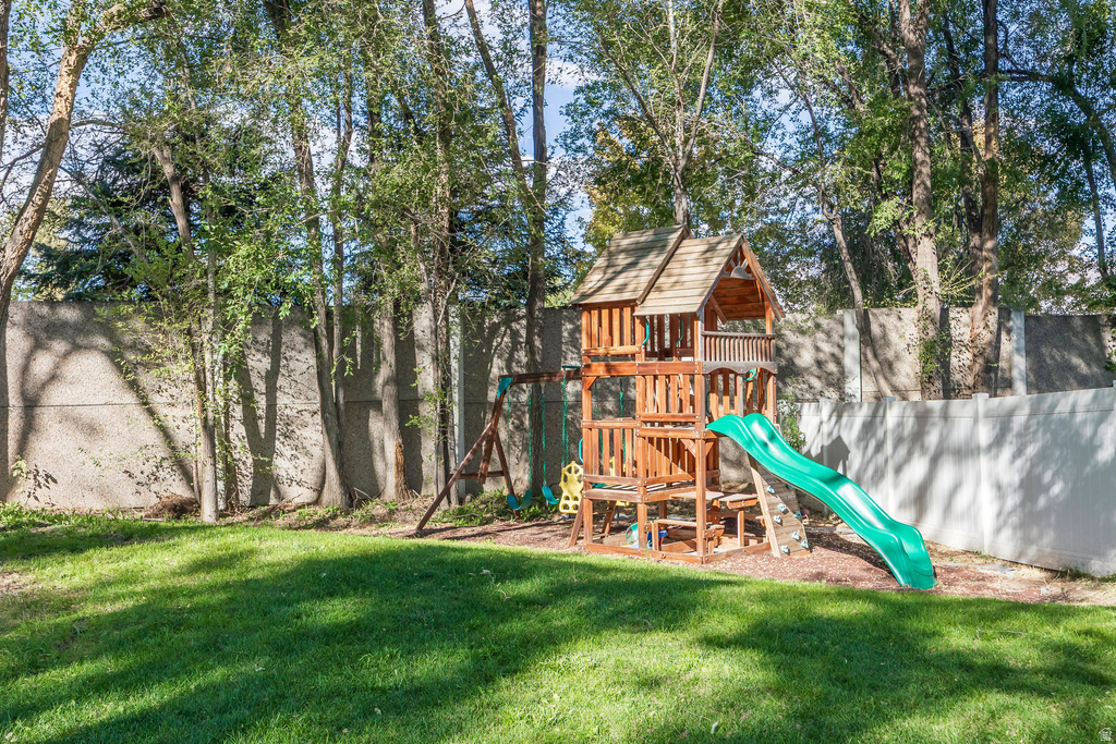 1779 E MOMBO DR Sandy, UT 84092