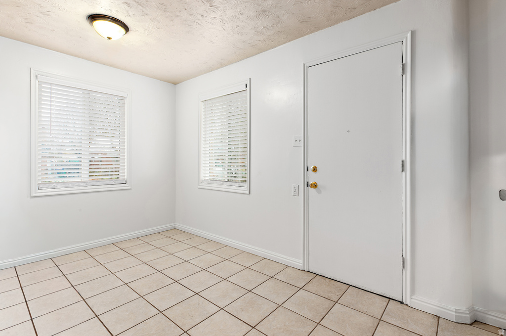 1476 E 3010 S Millcreek, UT 84106