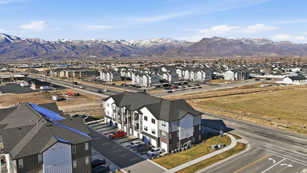 1218 S SAWMILL BLVD #1-107 Heber City, UT 84032
