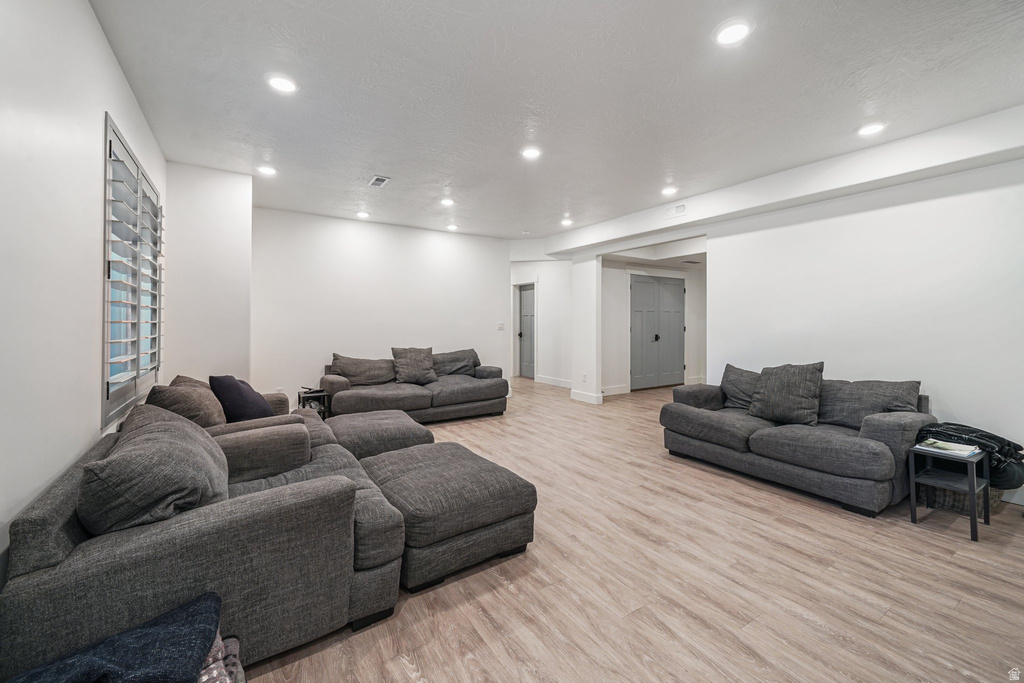 149 E 230 N Vineyard, UT 84059