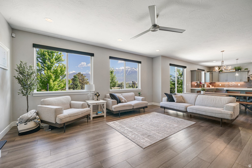 149 E 230 N Vineyard, UT 84059