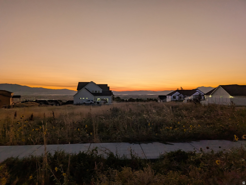 882 E 160 N Hyde Park, UT 84318