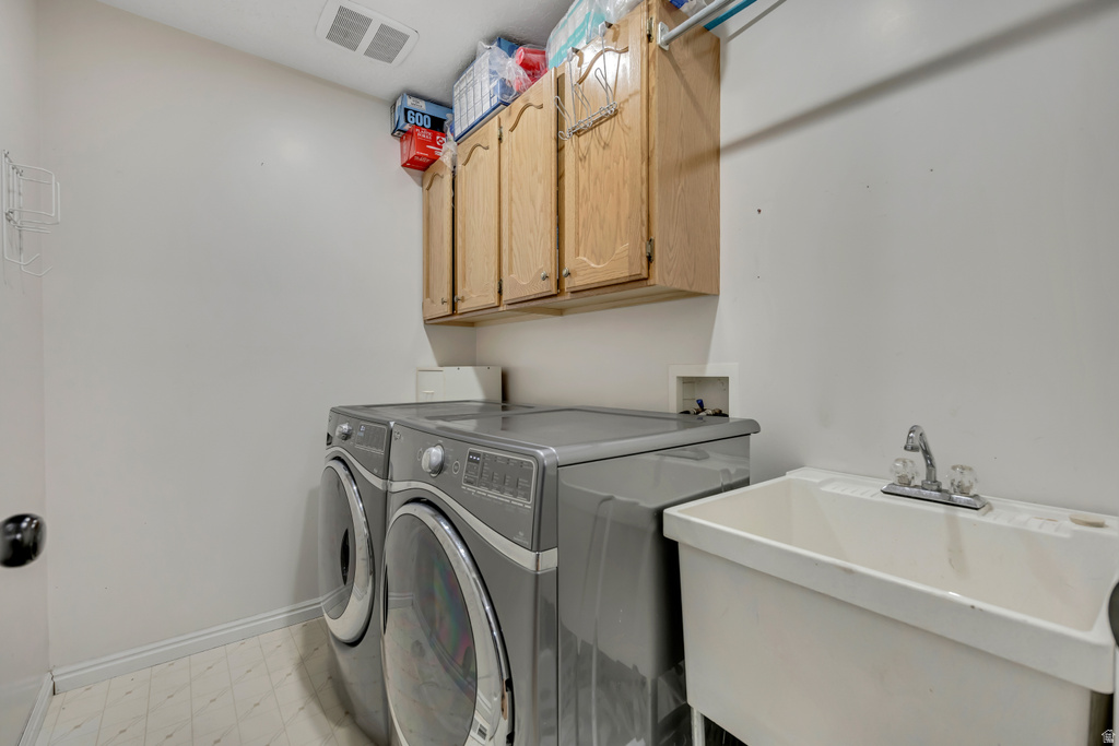 9851 S BIRDIE WAY South Jordan, UT 84009