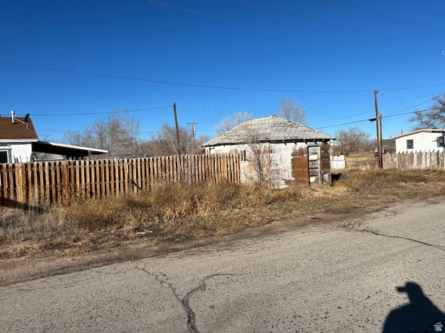 220 W MAIN ST Myton, UT 84052