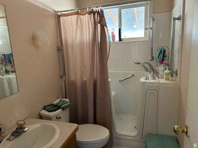 220 W MAIN ST Myton, UT 84052