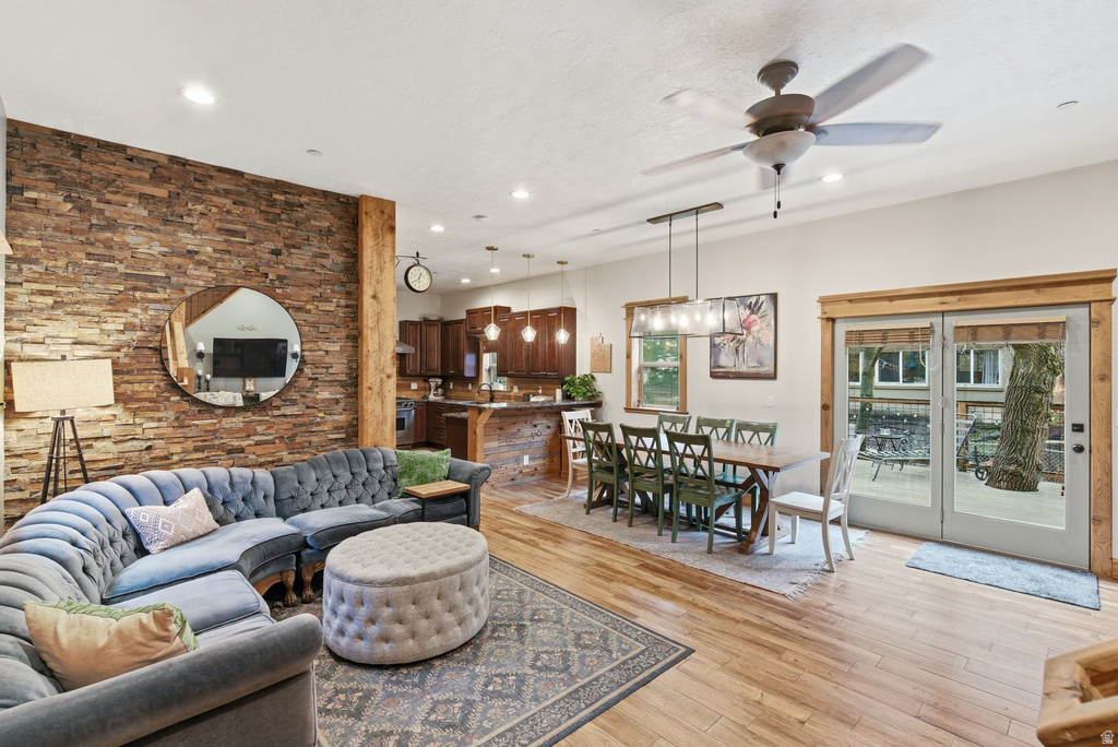 6699 E SOUTHFORK RD Provo, UT 84604