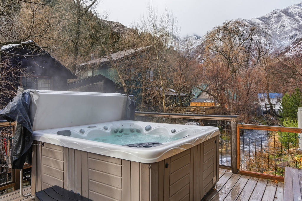 6699 E SOUTHFORK RD Provo, UT 84604