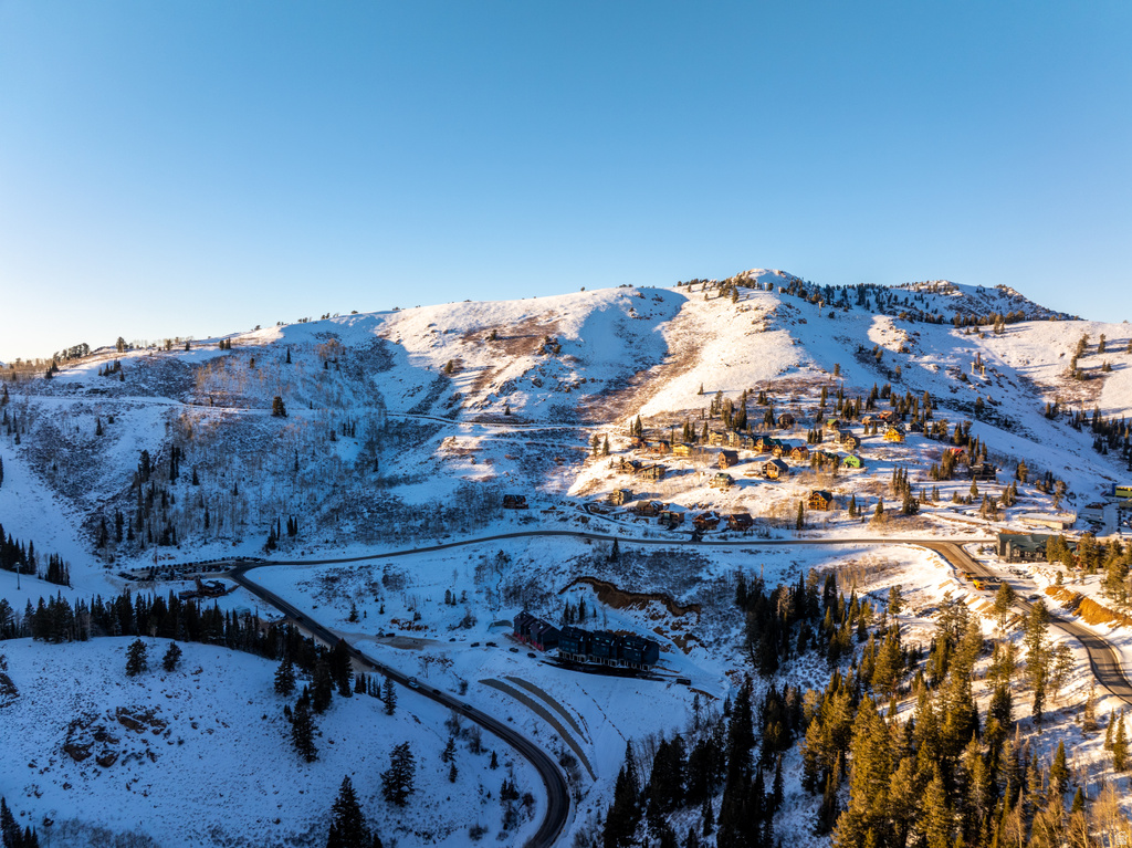 6809 E 6725 N Eden, UT 84310