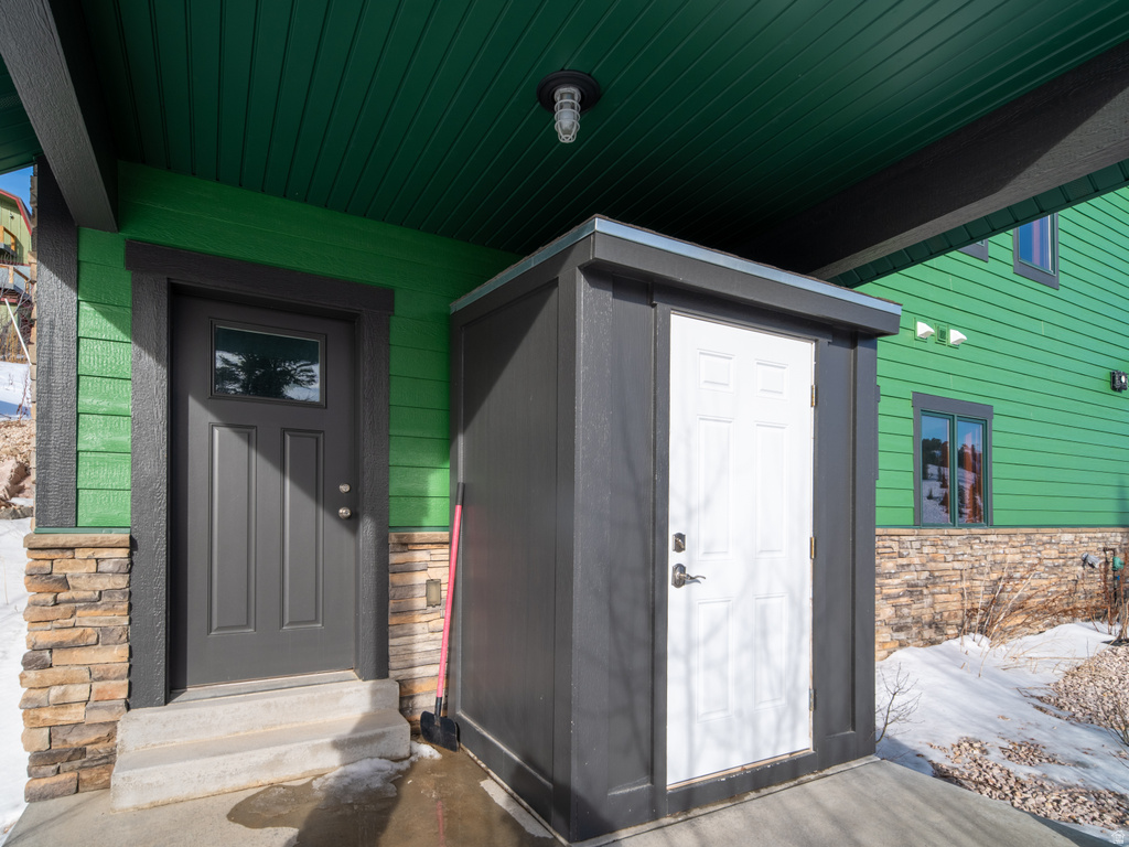 6809 E 6725 N Eden, UT 84310