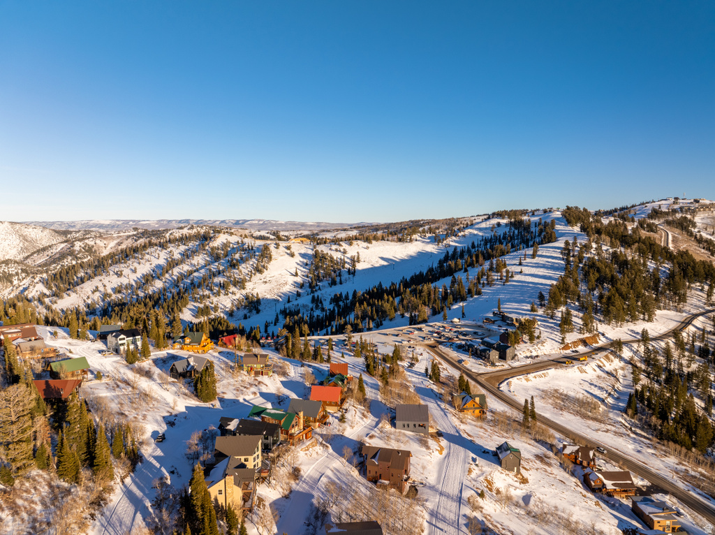 6809 E 6725 N Eden, UT 84310