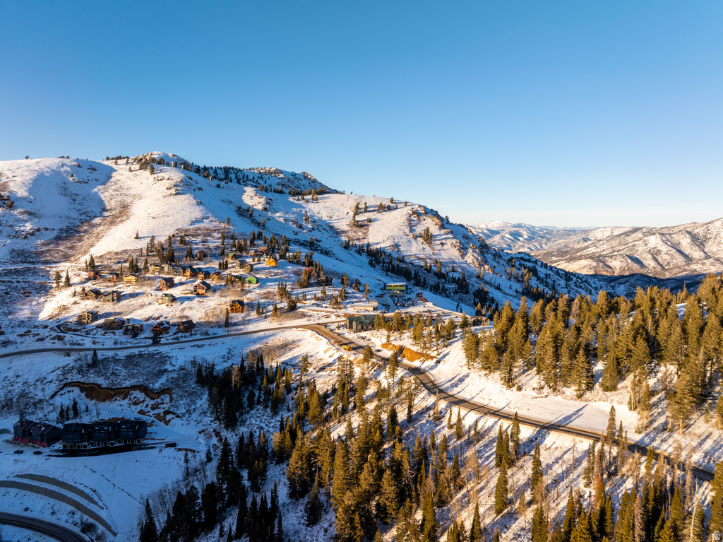 6809 E 6725 N Eden, UT 84310