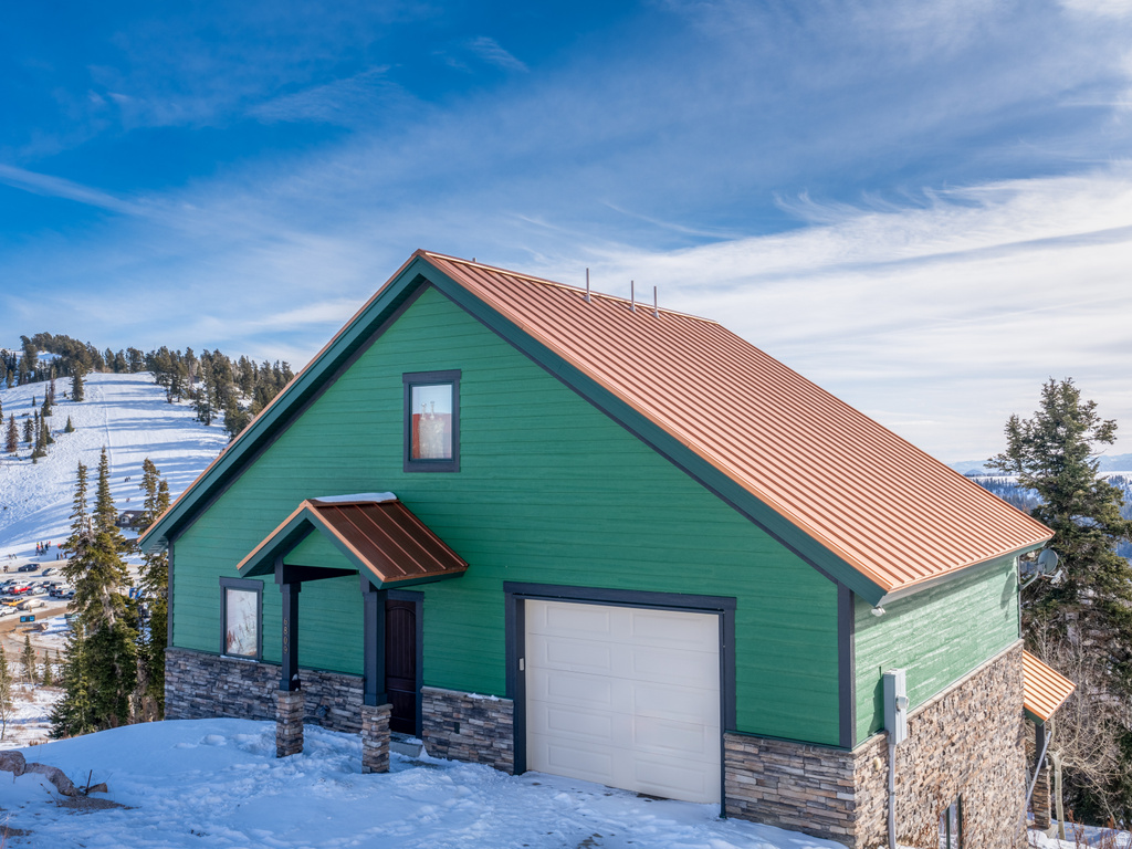 6809 E 6725 N Eden, UT 84310