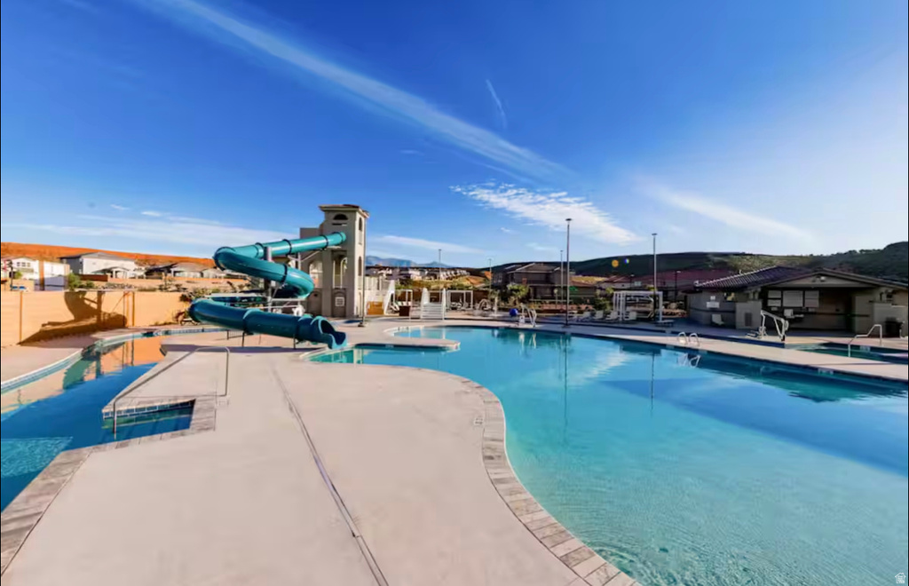 1427 N RUSTICO DR Washington, UT 84780