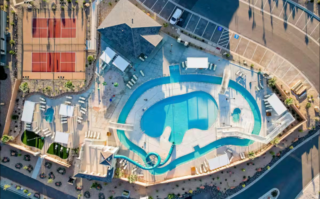 1427 N RUSTICO DR Washington, UT 84780